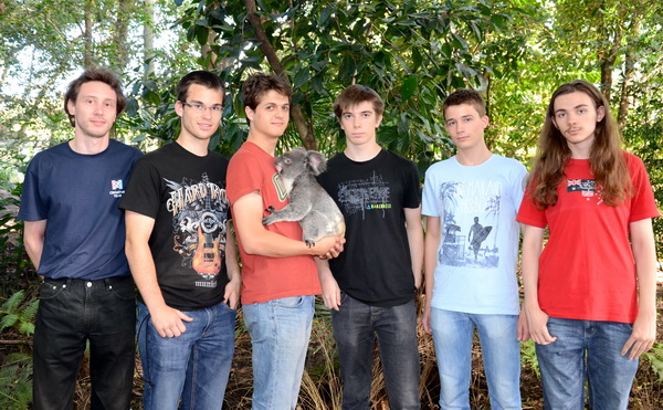 Hrvatska informatička reprezentacija s voditeljima