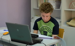 Krešimir Nežmah, 7. razred, OŠ M. Gupca Zagreb / Udruga informatičara Božo Težak Zagreb